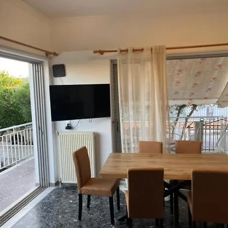 Cosy Spot Near The Beach Only 45 Min From Athens Dhílesi Esterno foto